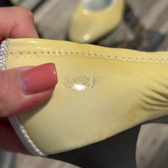 Prada pumps - Picture 7 of 9